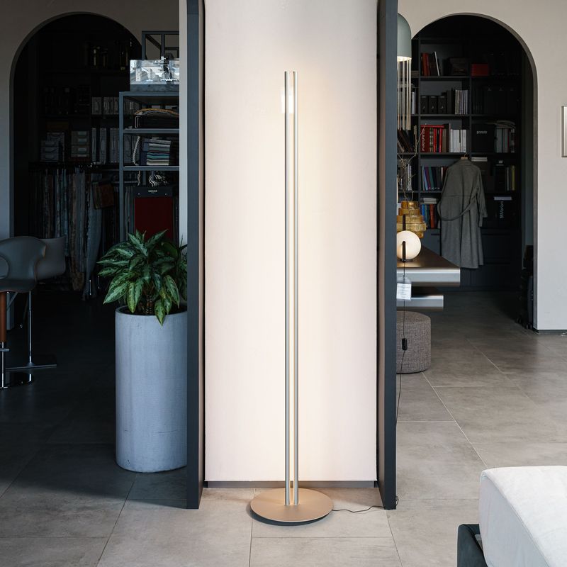 Flos Торшер Coordinates F F1801033 от Flos — в интерьере