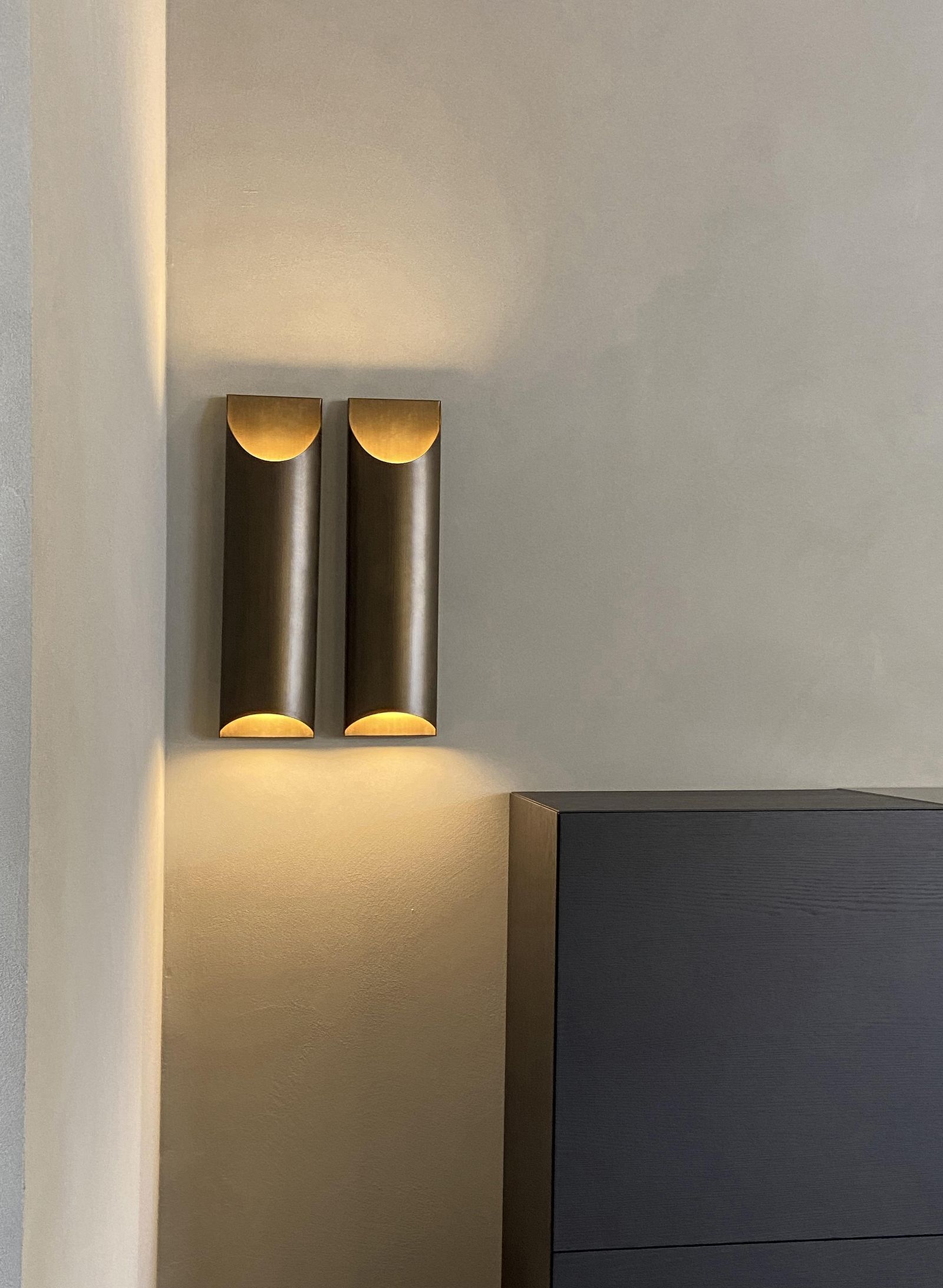 Penta Бра Aprile 60 Brushed Bronze от Penta — в интерьере