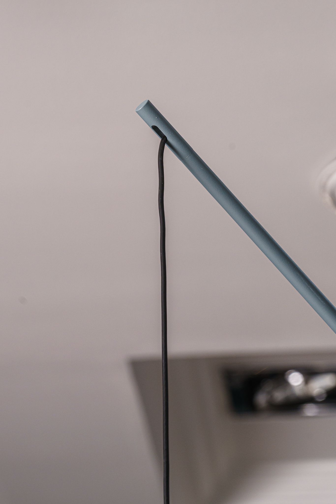 Vibia Подвесной торшер North 5666 Blue от Vibia — в интерьере