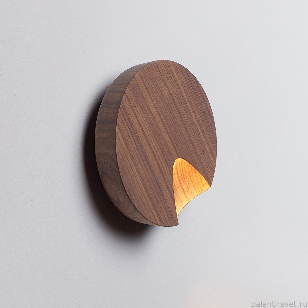Vibia Бра Dots 4662 American Walnut от Vibia — в интерьере