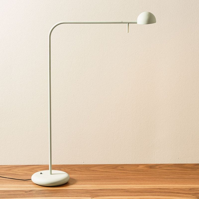 Vibia Настольная лампа Pin 1655 Green от Vibia — в интерьере