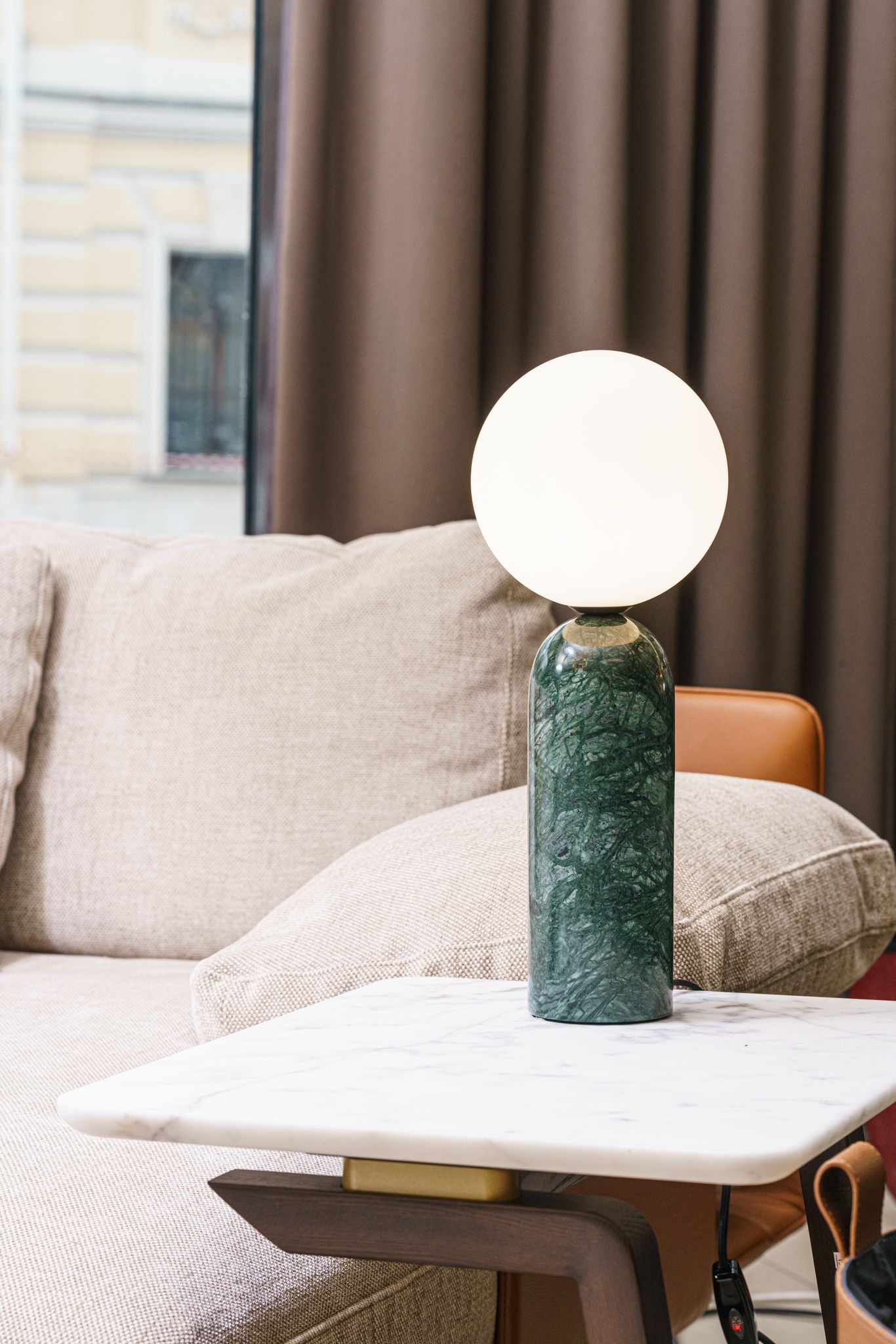 Contardi Настольная лампа Emma TA Green Guatemala Marble от Contardi — в интерьере