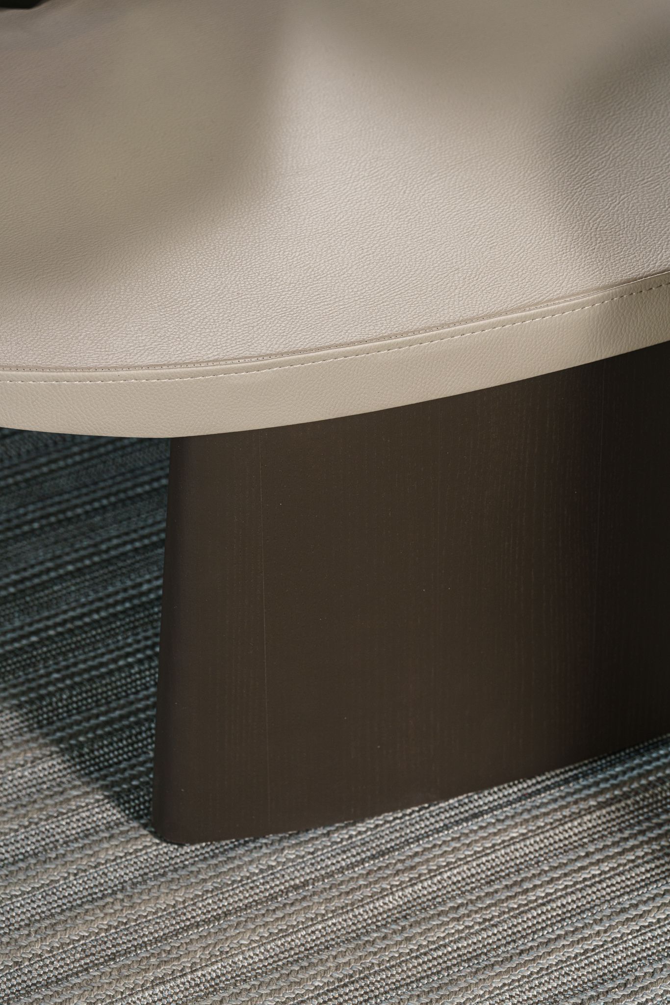 Molteni&C Журнальный столик Cleo 120 от Molteni & C — в интерьере