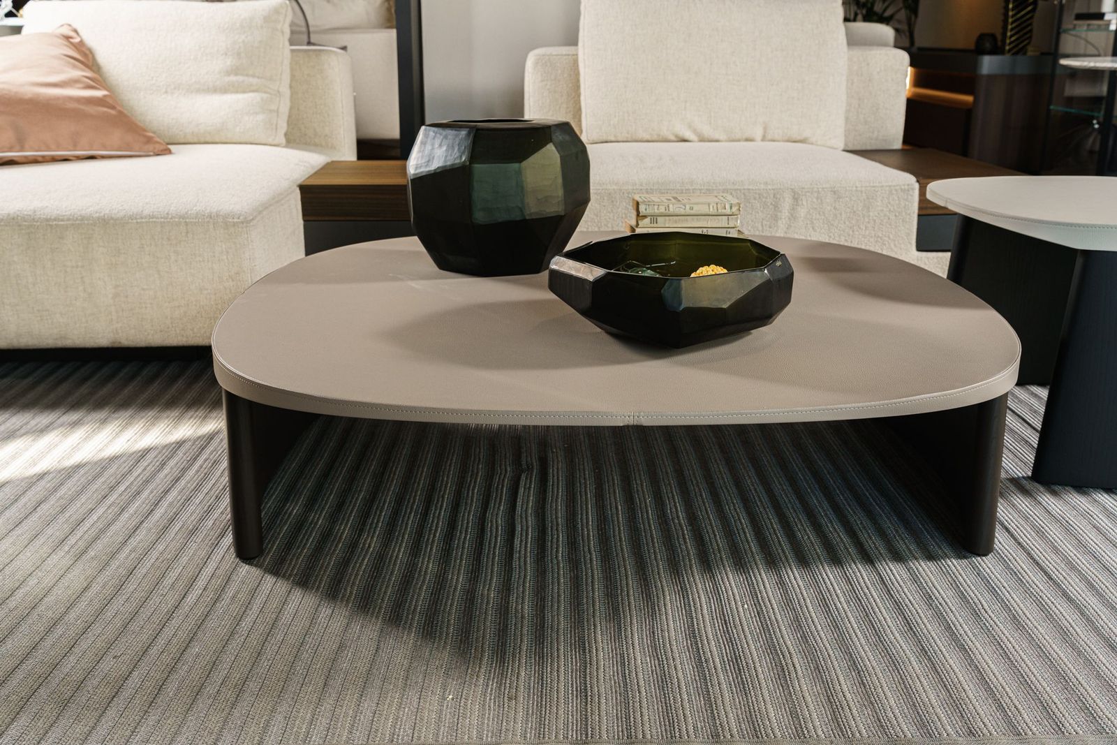 Molteni&C Журнальный столик Cleo 120 от Molteni & C — в интерьере