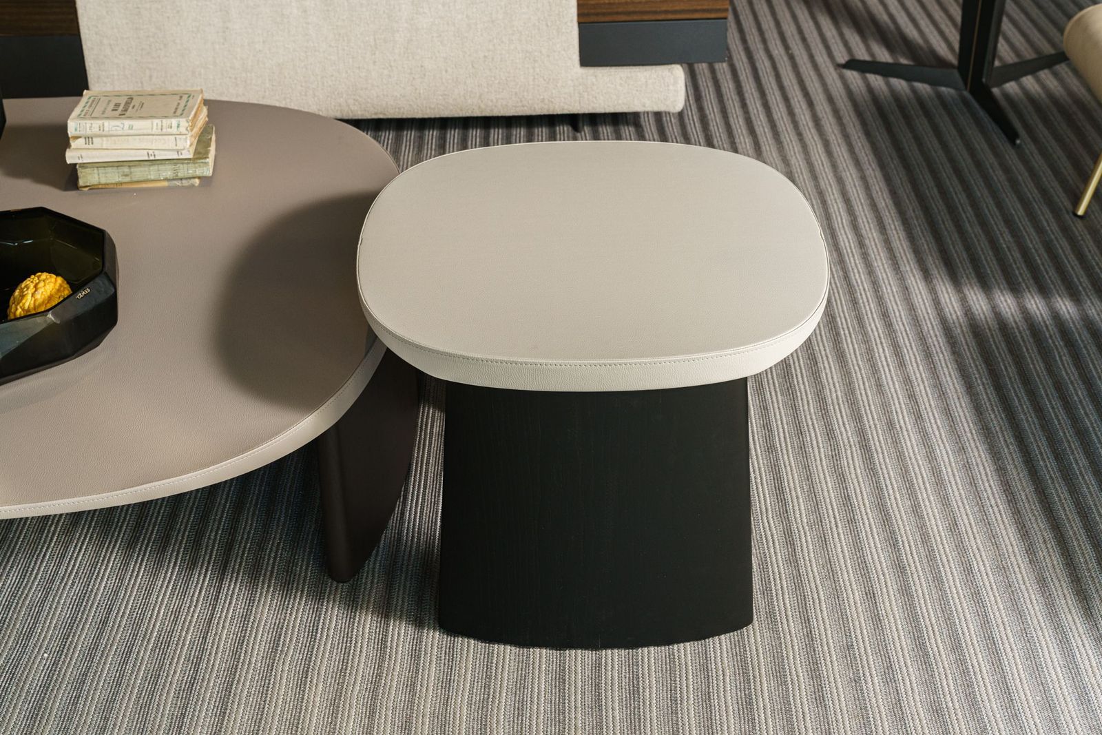 Molteni&C Журнальный столик Cleo 60 от Molteni & C — в интерьере