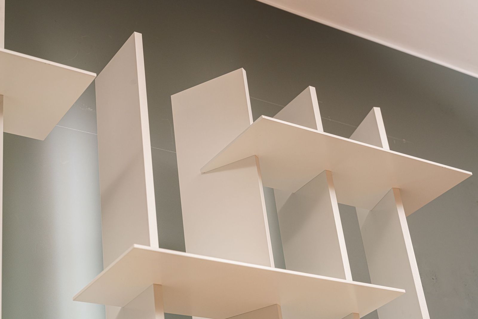 Flou Стеллаж с подсветкой CCLight White от Flou — в интерьере