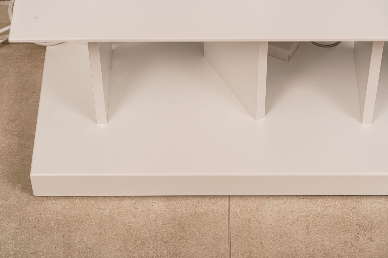 Flou Стеллаж с подсветкой CCLight White от Flou — в интерьере