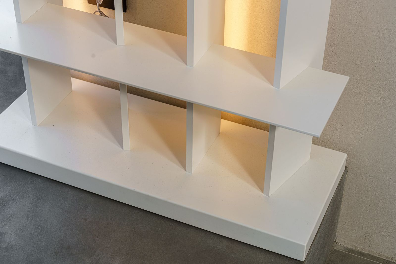 Flou Стеллаж с подсветкой CCLight White от Flou — в интерьере