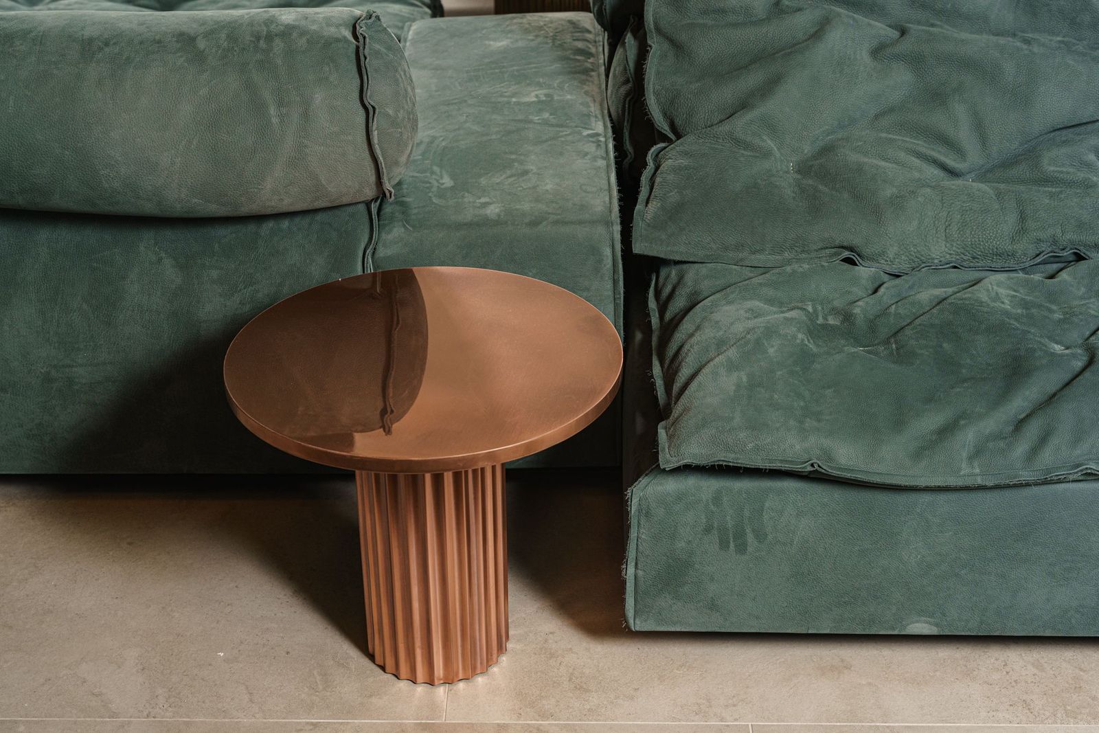 Baxter Журнальный столик Allure Glossy Antiqued copper 50 от Baxter — в интерьере