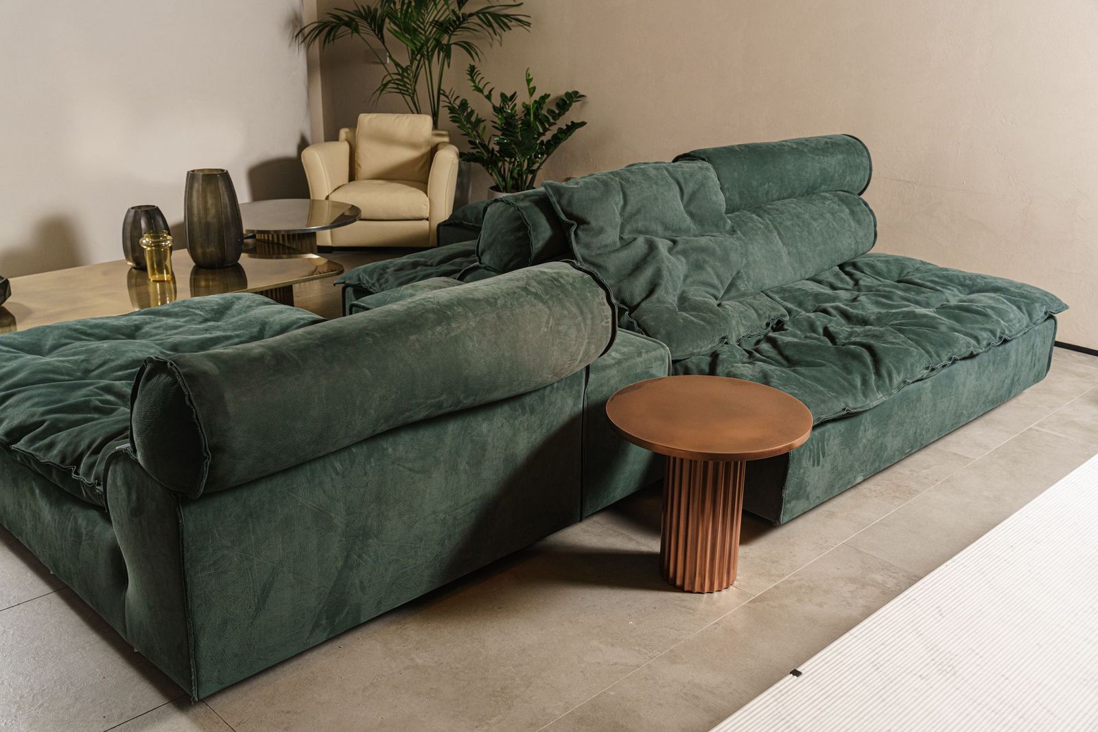 Baxter Журнальный столик Allure Glossy Antiqued copper 50 от Baxter — в интерьере