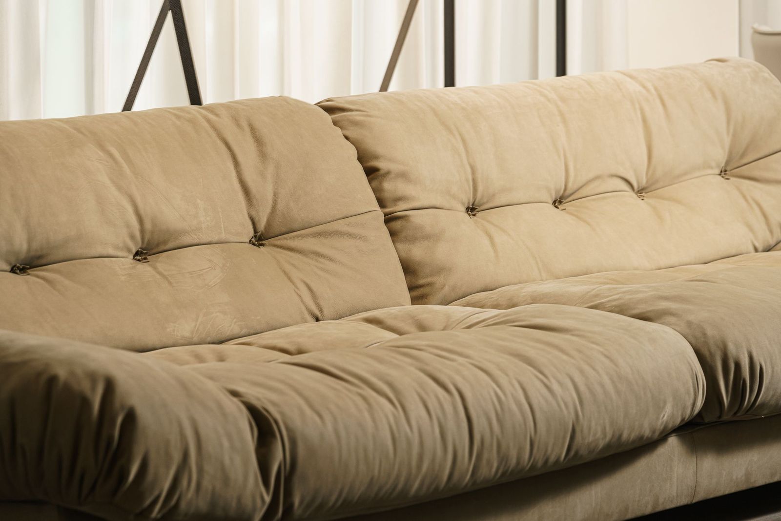 Baxter Диван трехместный Milano Kashmir Mimetique от Baxter — в интерьере