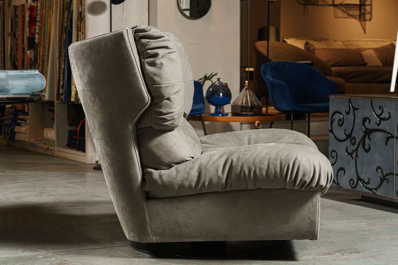 Baxter Кресло Milano Nabuck Lava от Baxter — в интерьере