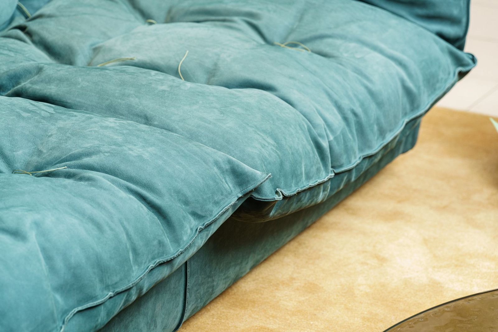 Baxter Двухместный диван Sorrento Kashmir Jade от Baxter — в интерьере