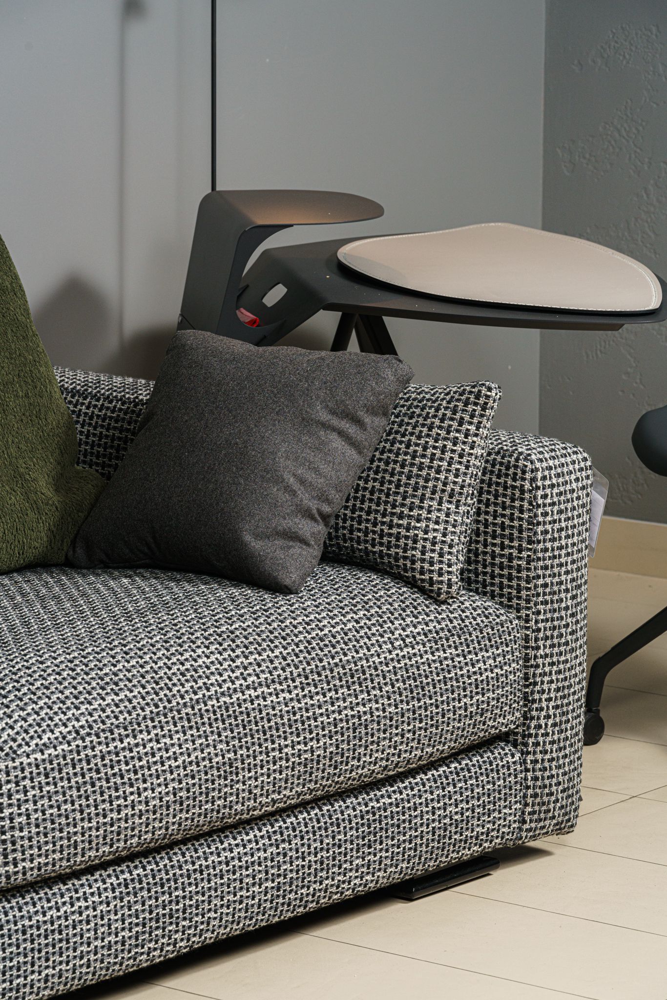 Flou Диван My Place Fred/Warm от Flou — в интерьере
