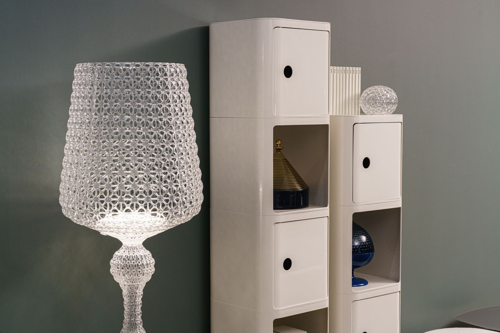 Kartell Стеллаж модульный High Square от Kartell — в интерьере