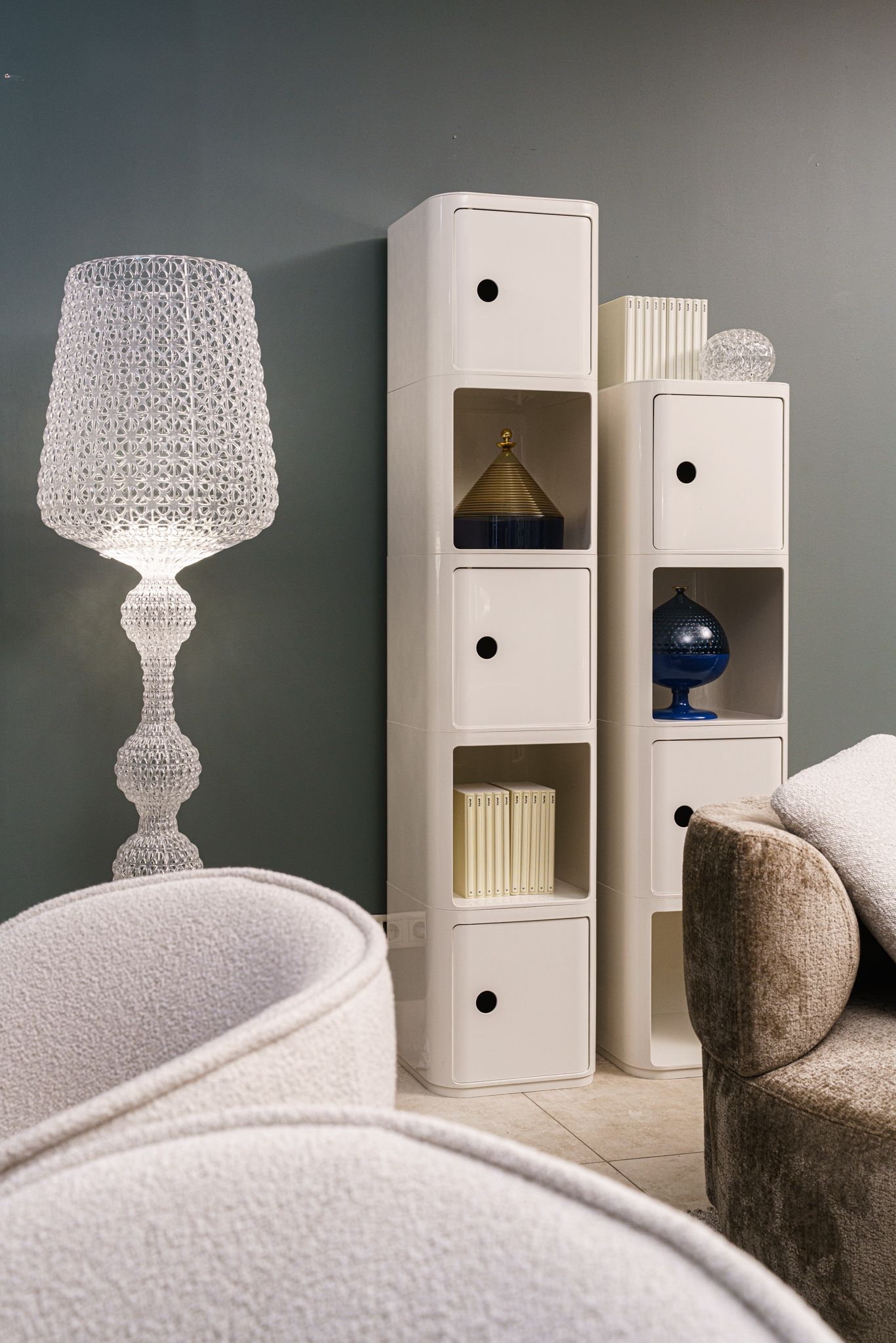 Kartell Стеллаж модульный High Square от Kartell — в интерьере