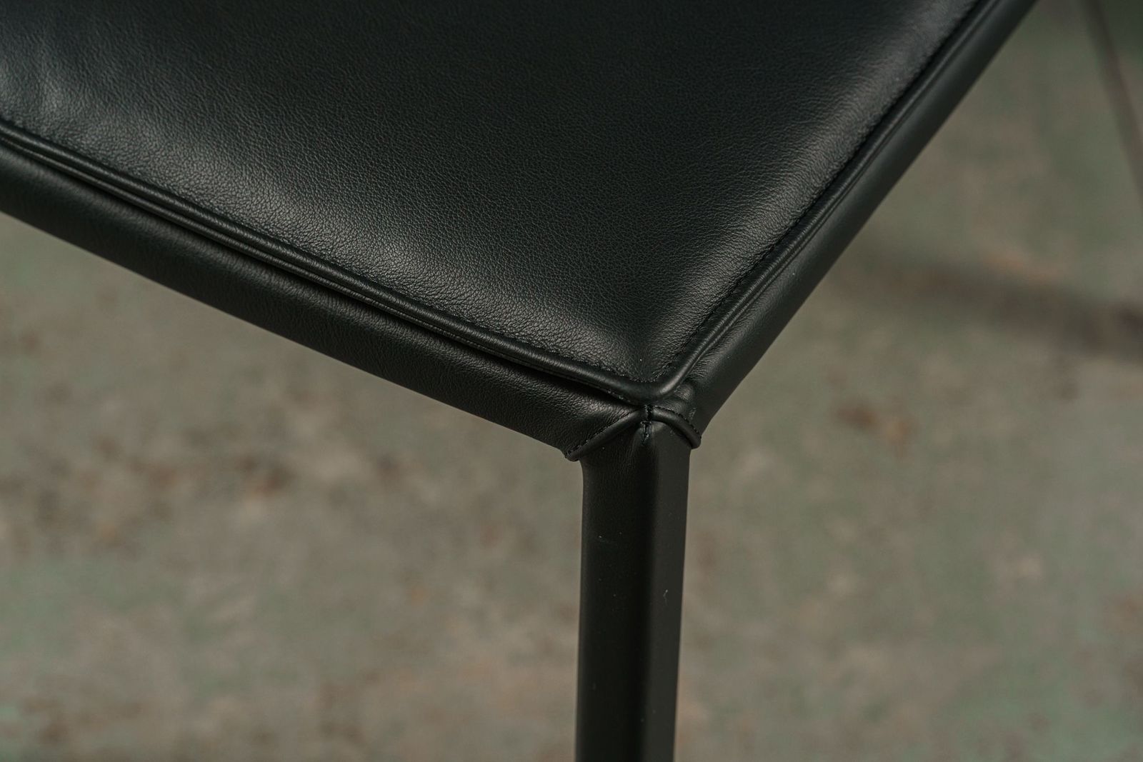 Cattelan Italia Стул с подлокотниками Isabel glove GLV17 от Cattelan Italia — в интерьере