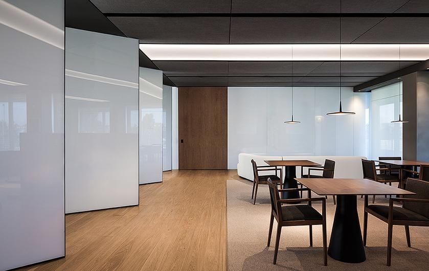 Vibia Подвесной светильник Skan 0270 Black от Vibia — в интерьере