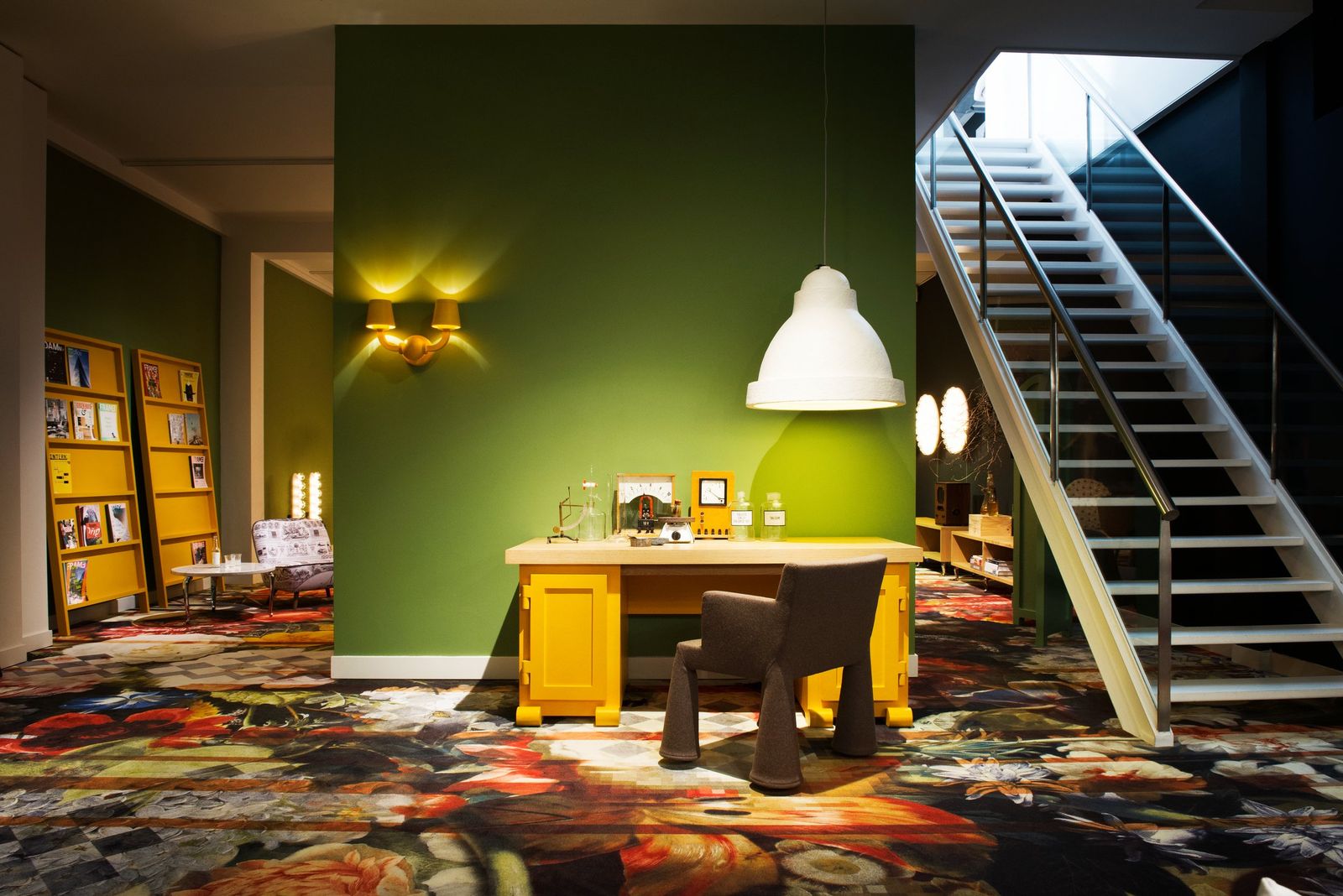 Moooi Кресло VIP от Moooi — в интерьере