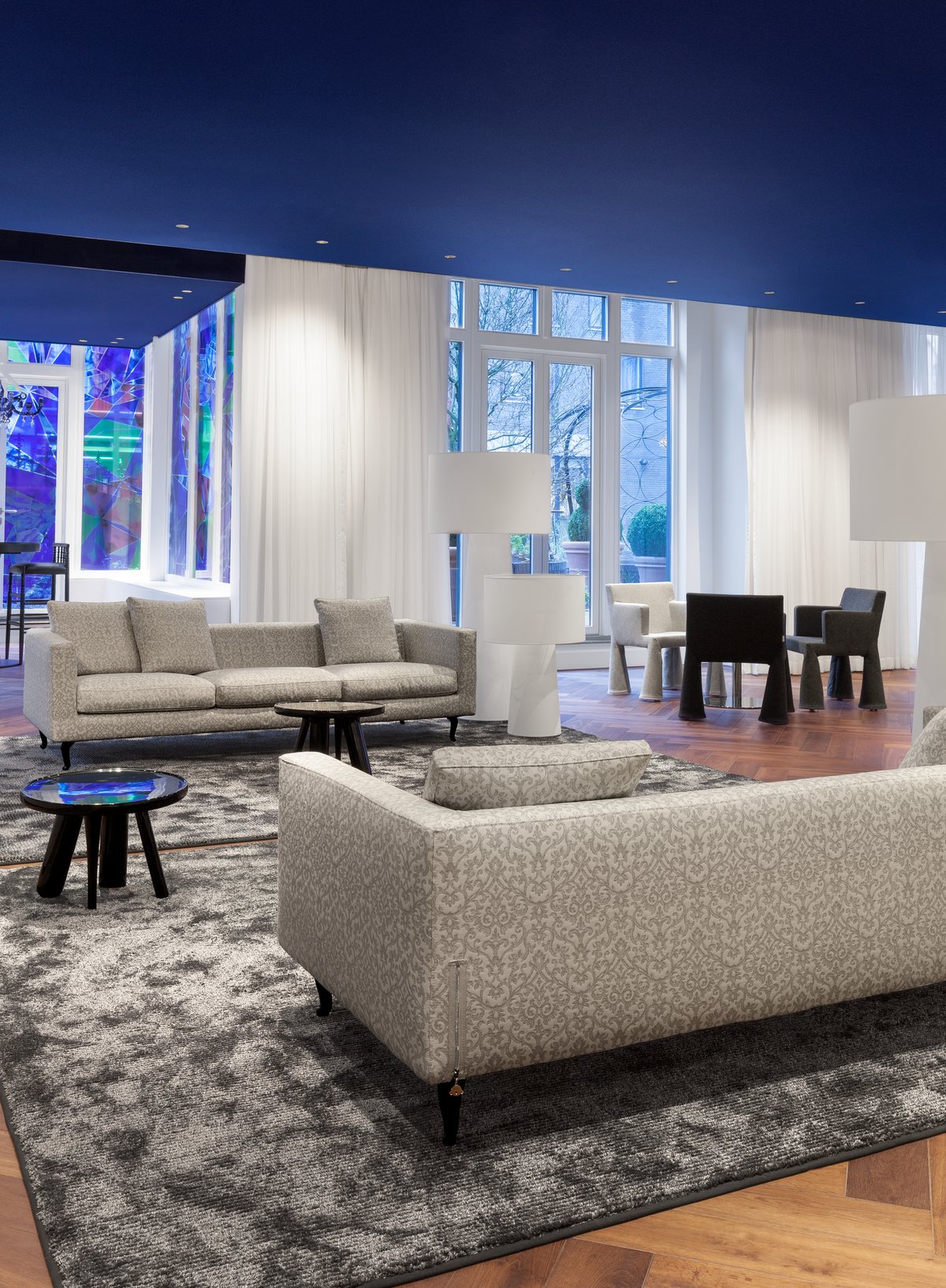 Moooi Кресло VIP от Moooi — в интерьере