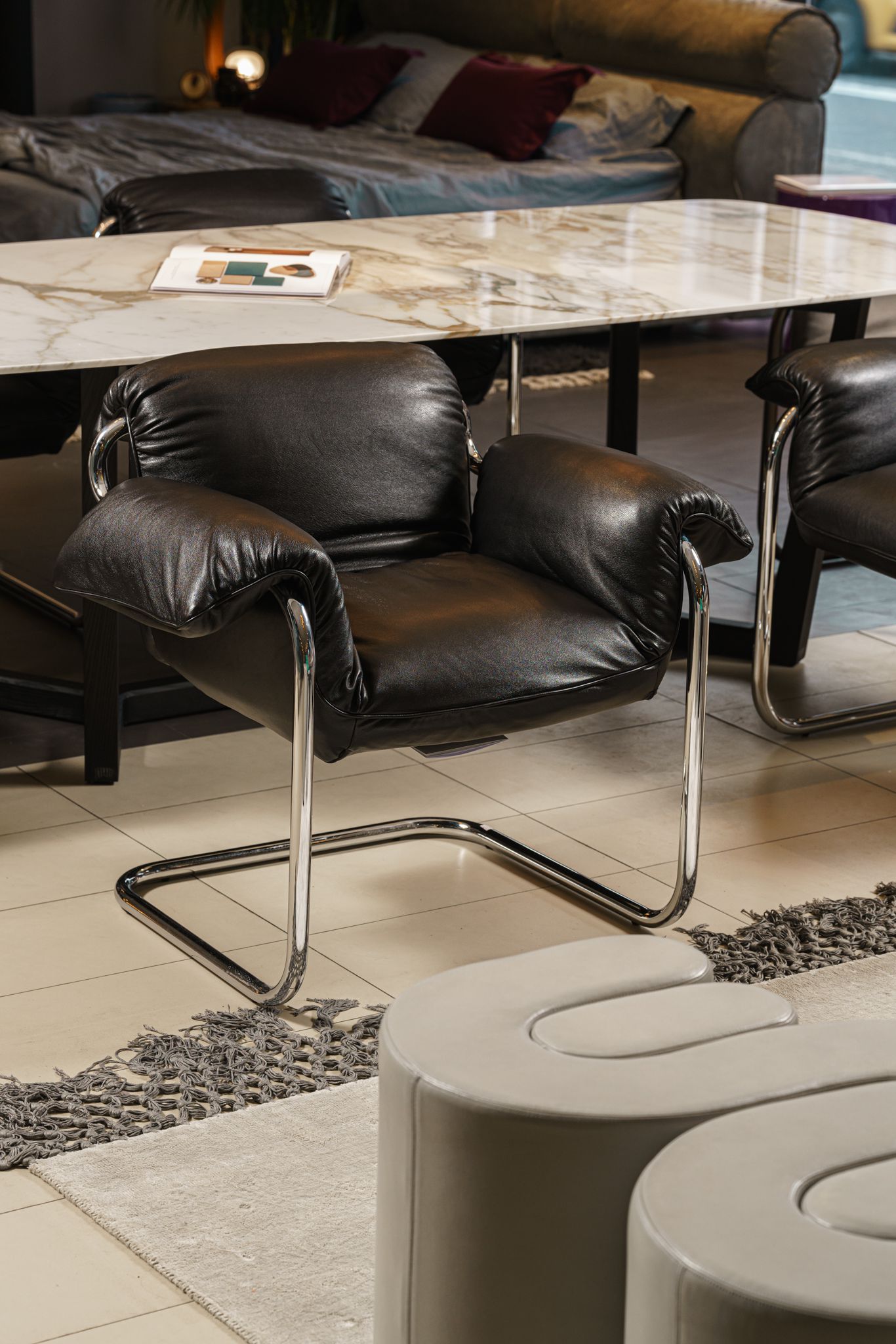Baxter Стул So Far Polish Deep Black от Baxter — в интерьере