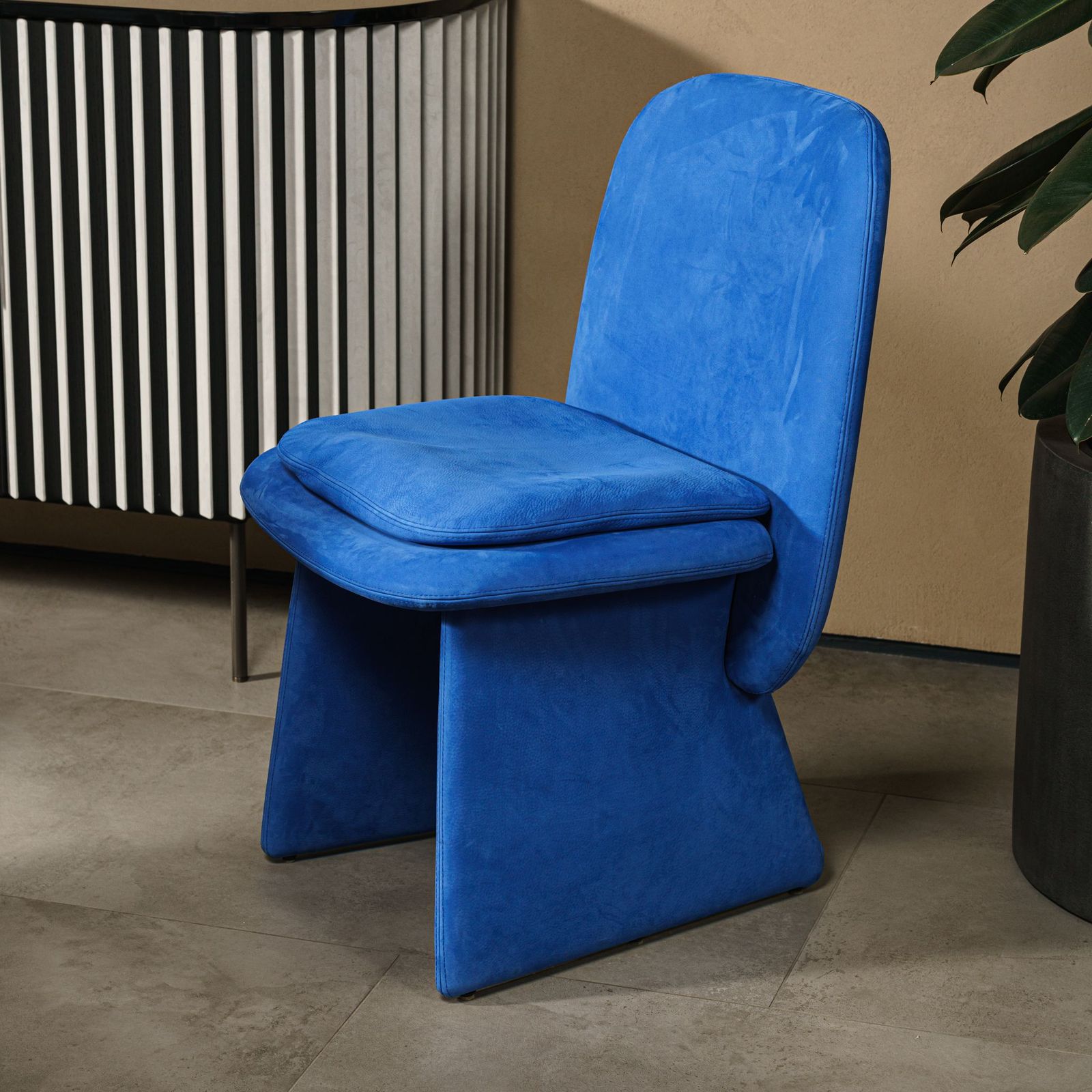 Baxter Стул Jodie Electric Blue от Baxter — в интерьере
