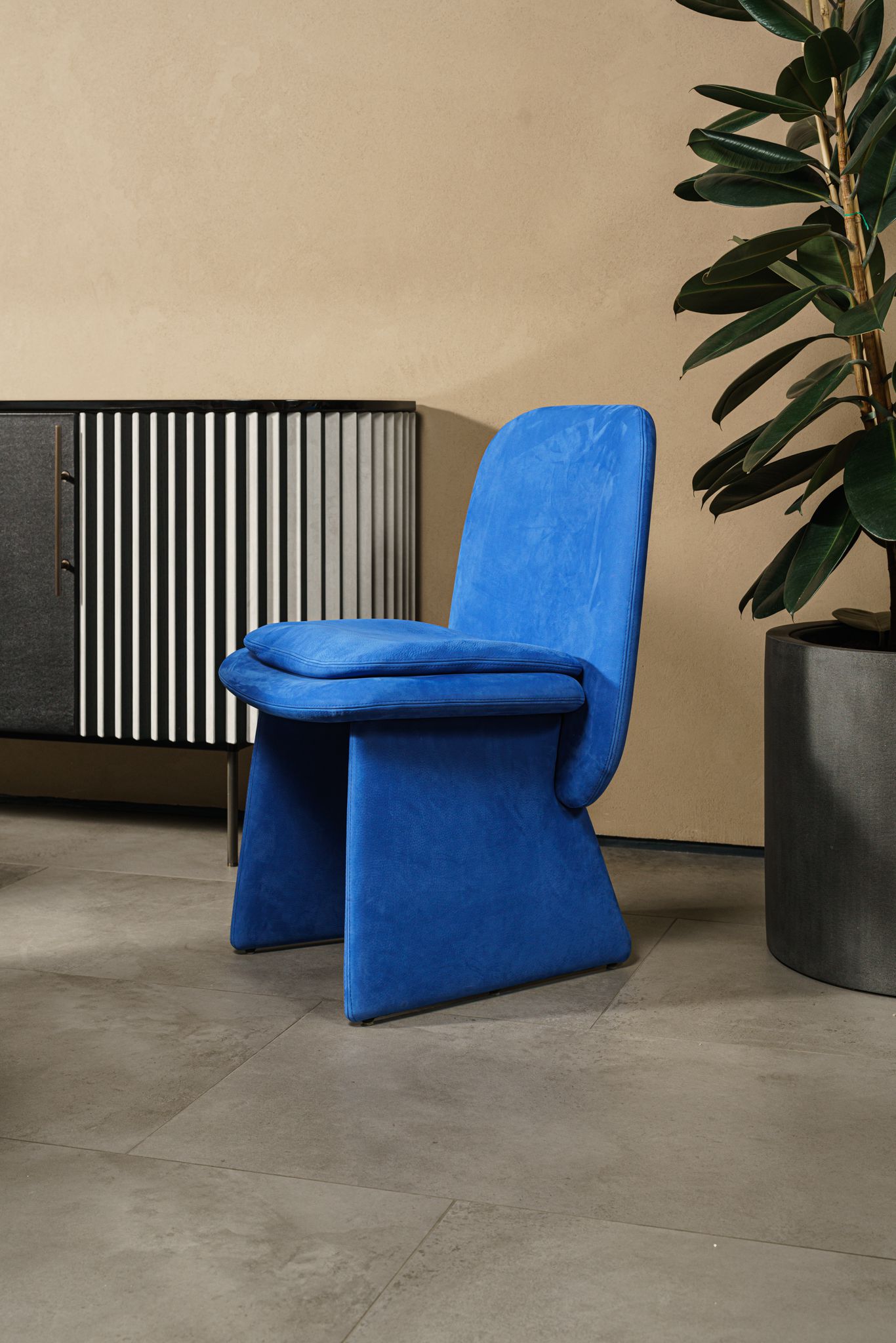 Baxter Стул Jodie Electric Blue от Baxter — в интерьере
