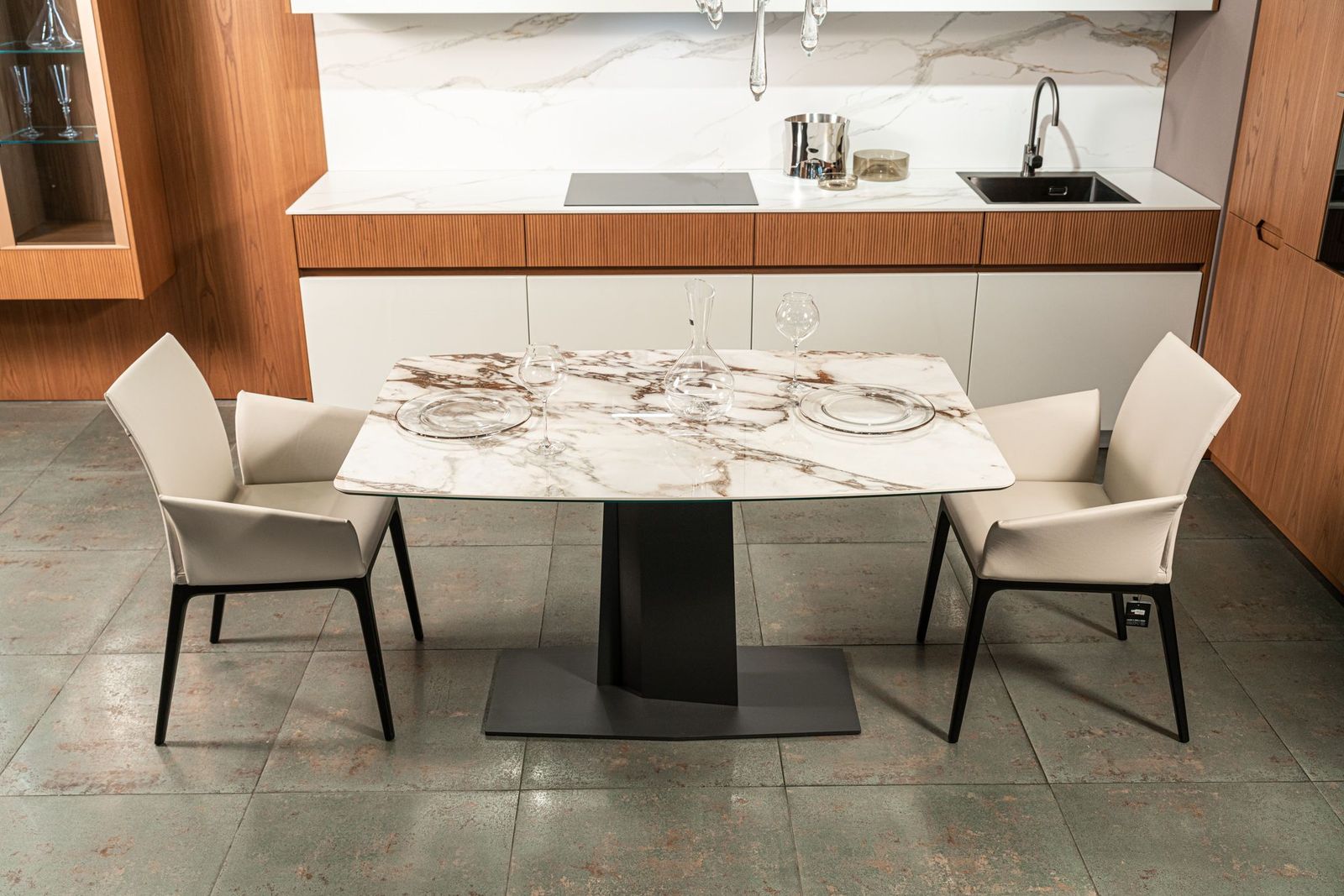 Cattelan Italia Стол Duffy Keramik Drive Marmi KM12 Breccia от Cattelan Italia — в интерьере