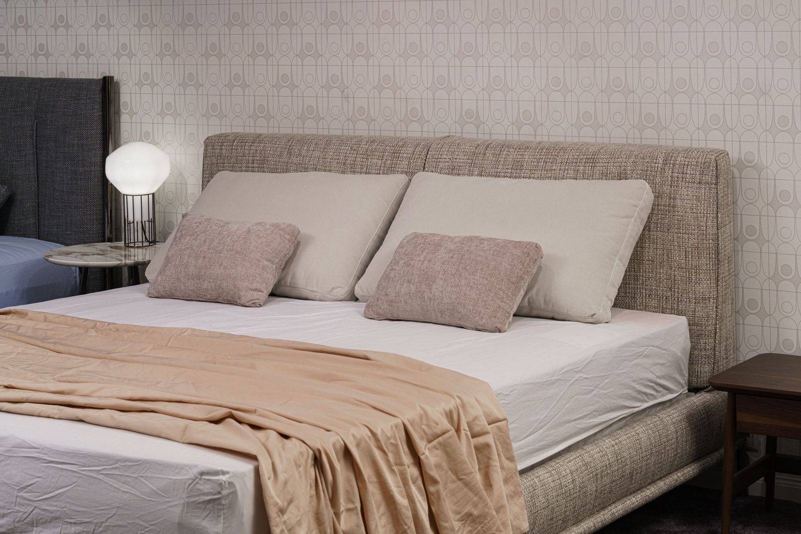 Flou Кровать Icon Nina 751 от Flou — в интерьере