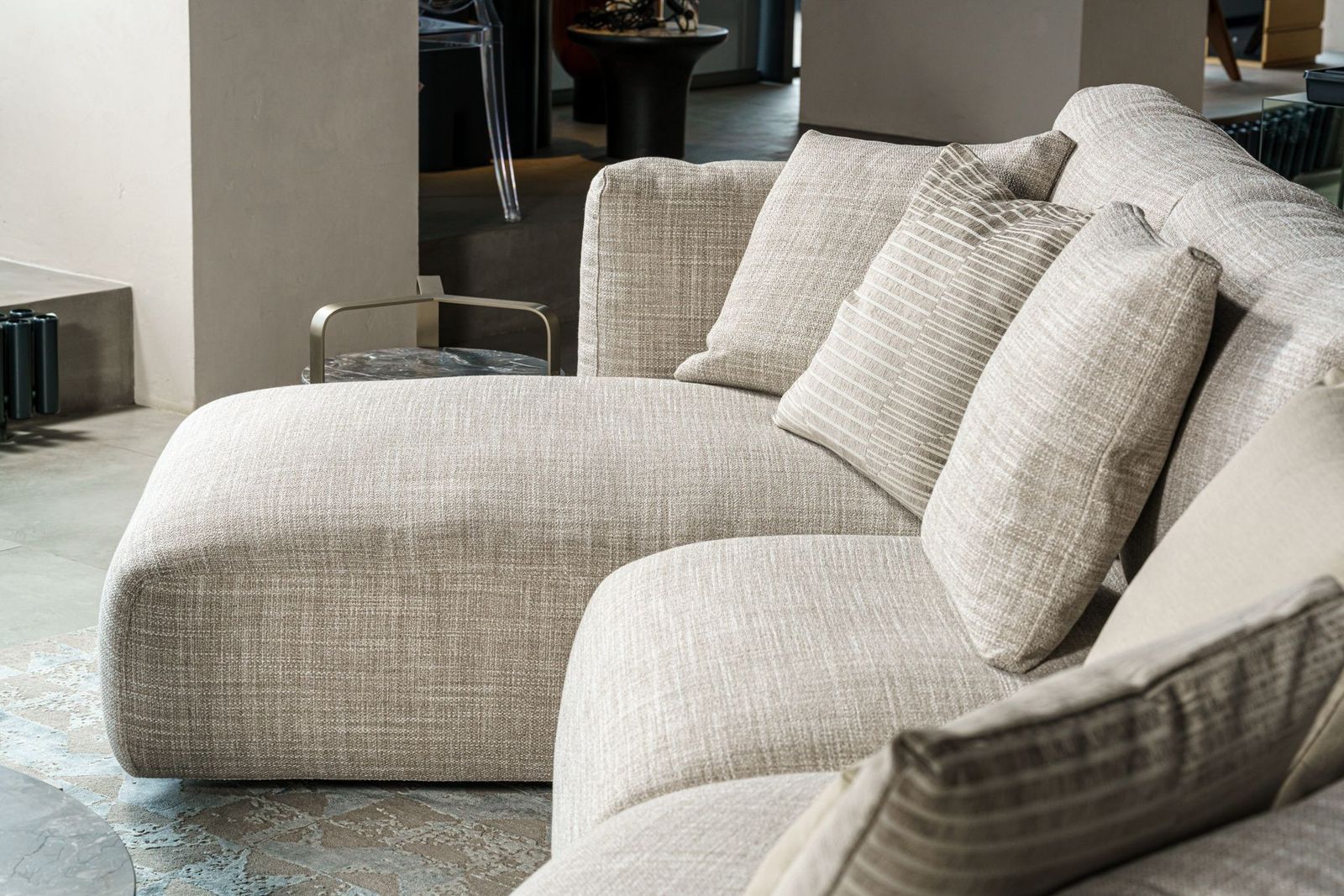 Flou Диван Fiocco Alexander 813 от Flou — в интерьере
