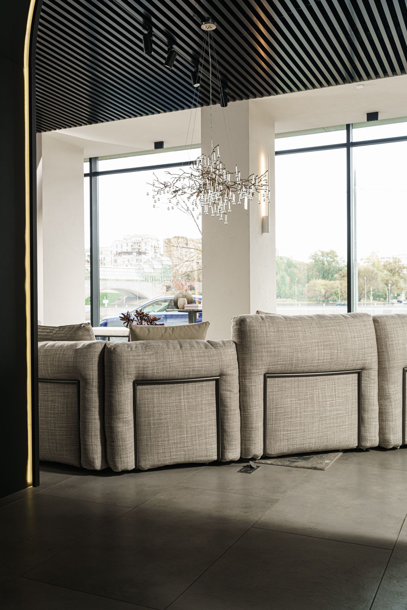 Flou Диван Fiocco Alexander 813 от Flou — в интерьере