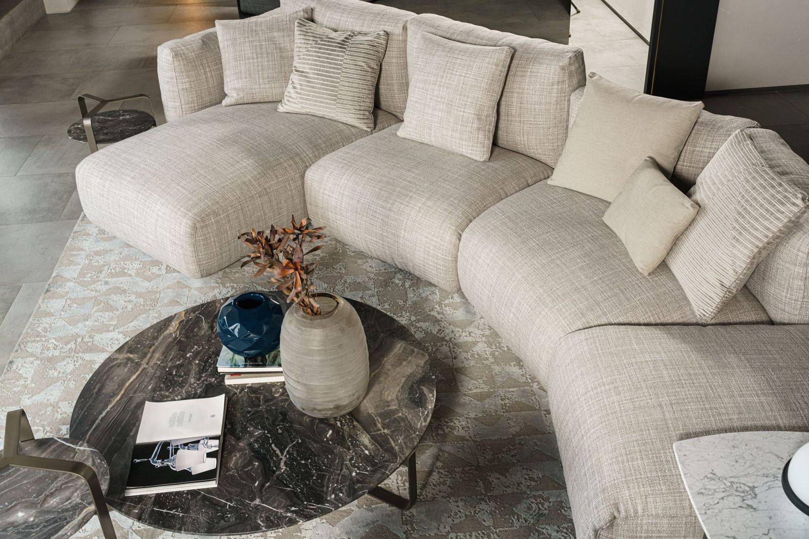 Flou Диван Fiocco Alexander 813 от Flou — в интерьере