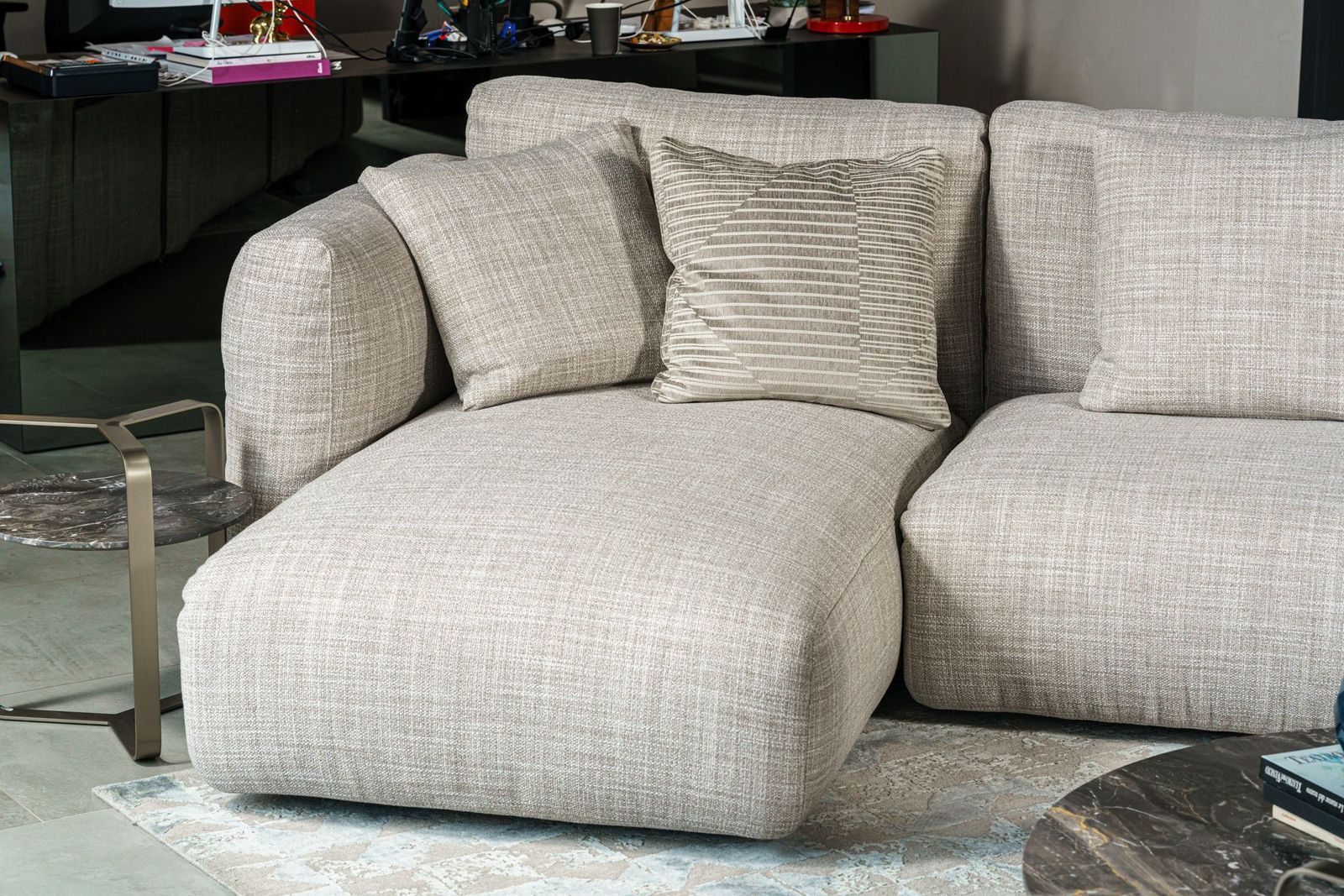 Flou Диван Fiocco Alexander 813 от Flou — в интерьере
