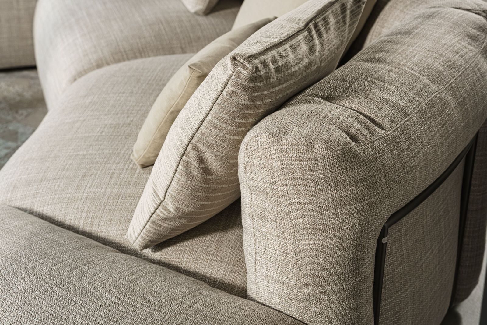 Flou Диван Fiocco Alexander 813 от Flou — в интерьере