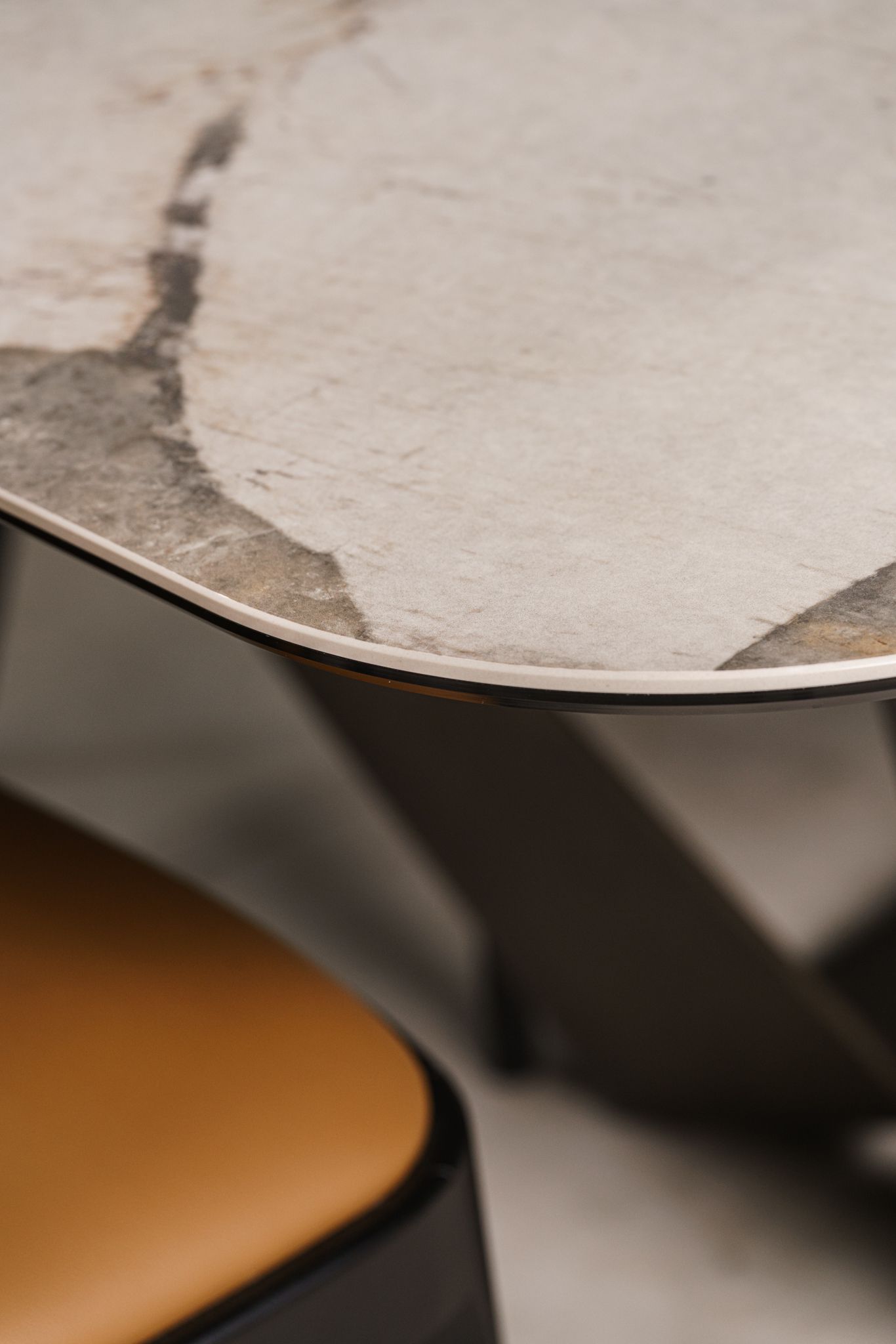 Cattelan Italia Стол Skorpio Keramik KM14 Corcovado от Cattelan Italia — в интерьере