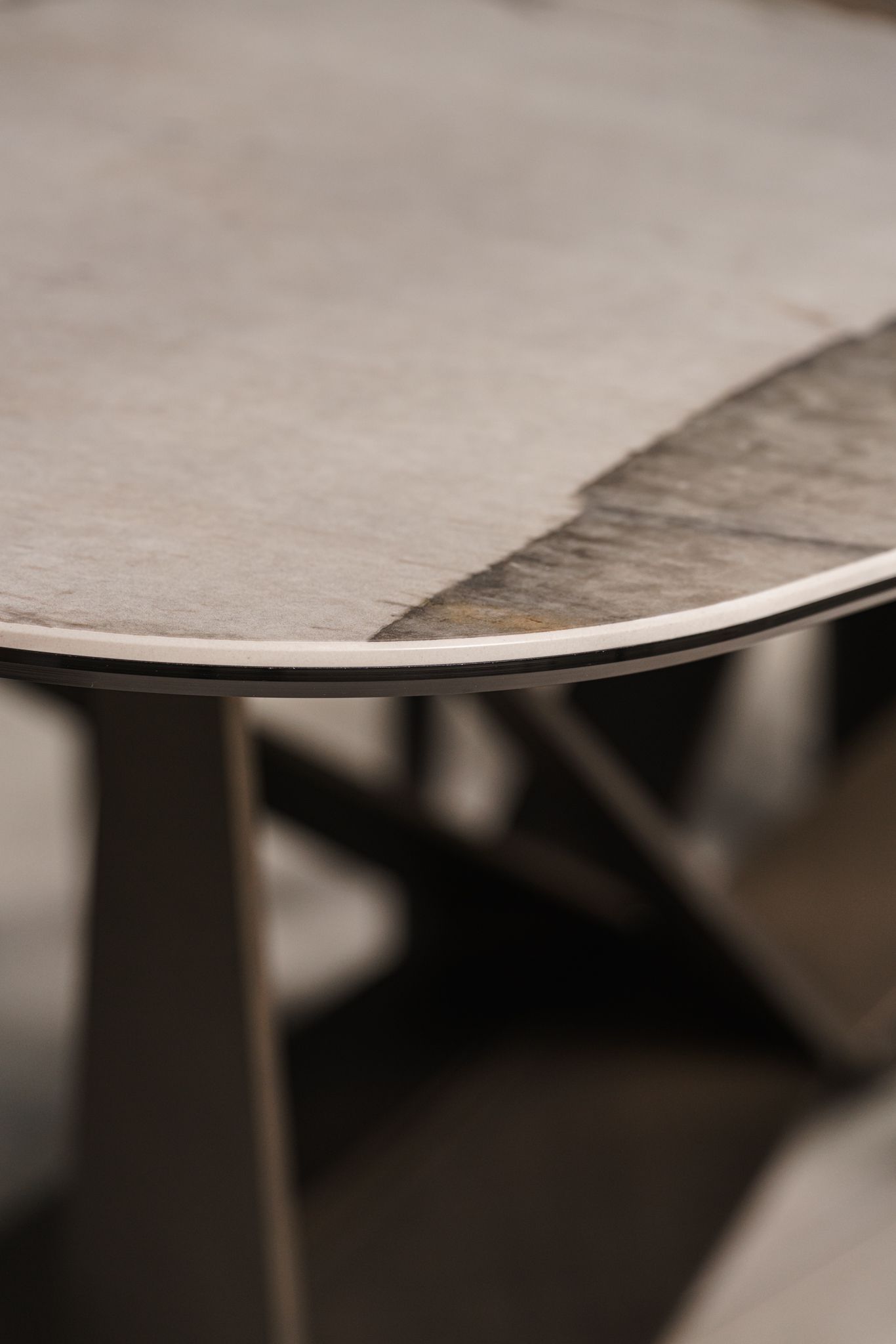 Cattelan Italia Стол Skorpio Keramik KM14 Corcovado от Cattelan Italia — в интерьере