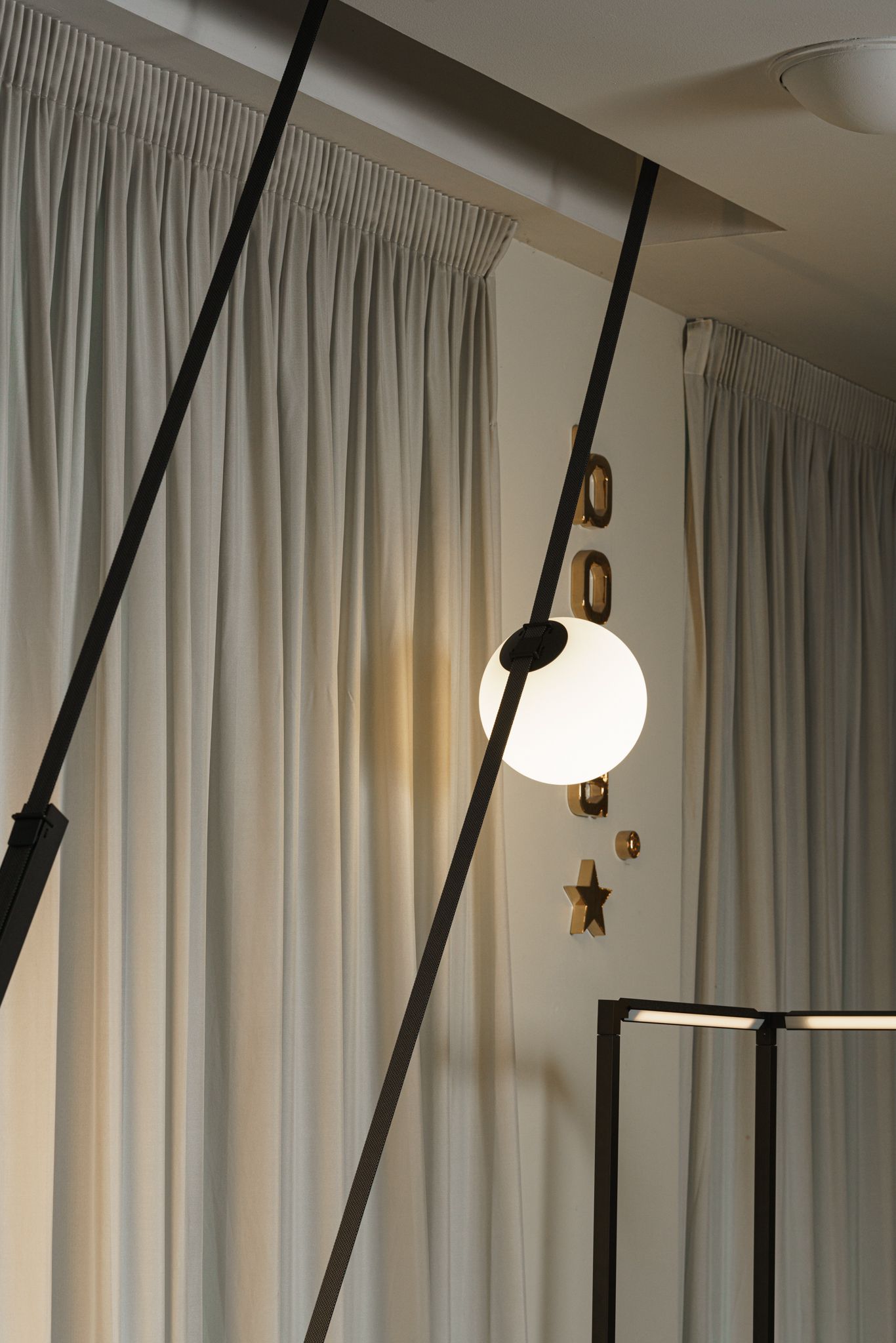 Vibia Подвесной светильник Plusminus Black от Vibia — в интерьере