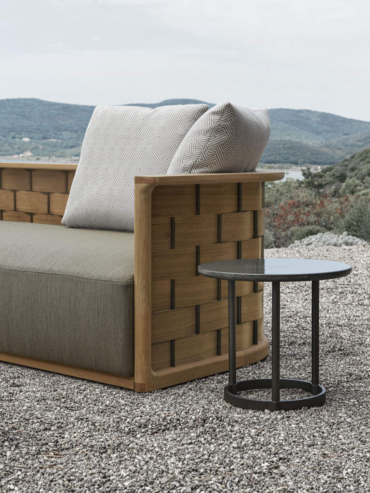 Molteni&C Уличный журнальный столик Regent от Molteni & C — в интерьере
