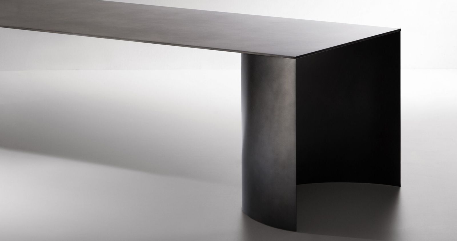 De Castelli Стол Plateaux Of Mirror от De Castelli — в интерьере
