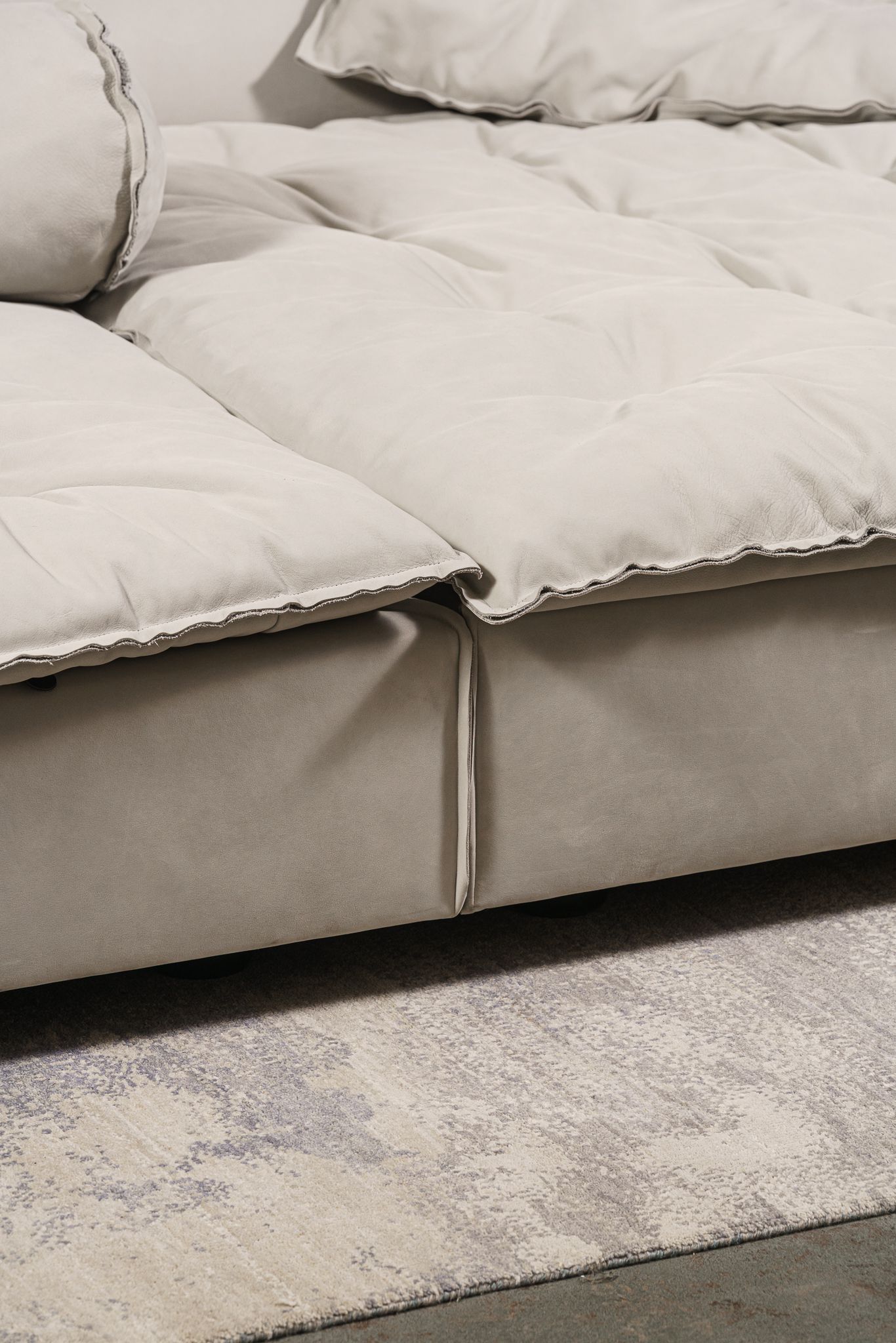 Baxter Модульный диван Miami Soft Kashmir Nuage/Kashmir Mousse от Baxter — в интерьере