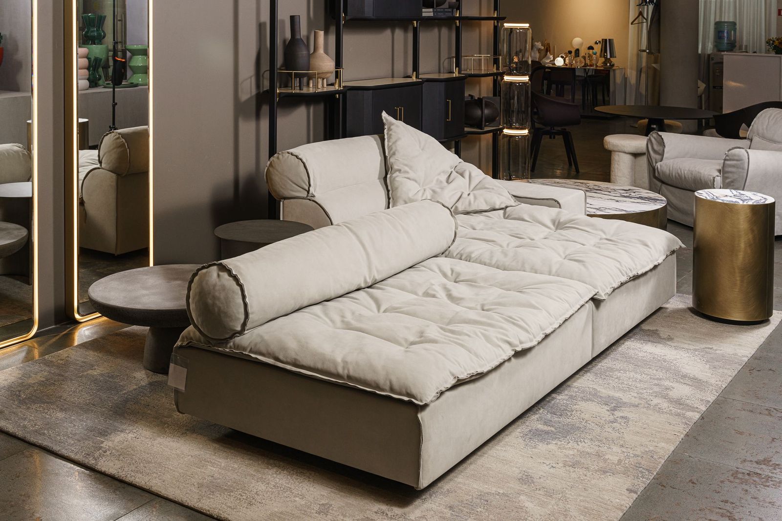 Baxter Модульный диван Miami Soft Kashmir Nuage/Kashmir Mousse от Baxter — в интерьере
