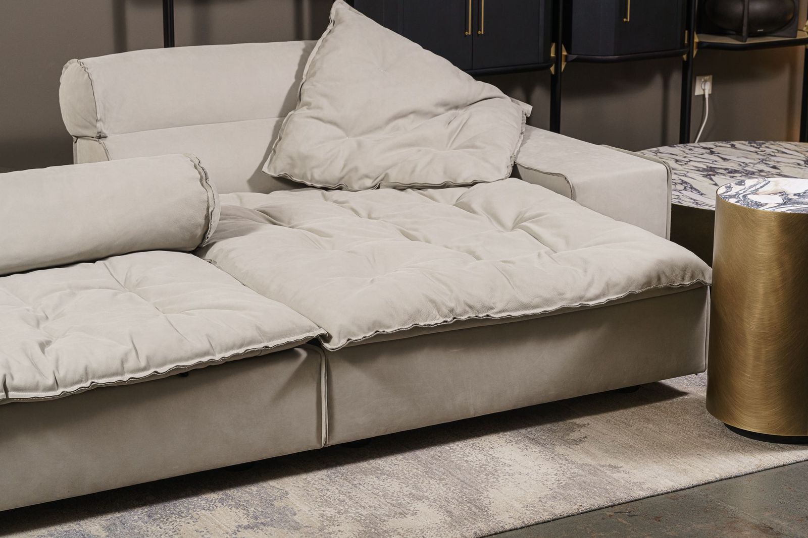 Baxter Модульный диван Miami Soft Kashmir Nuage/Kashmir Mousse от Baxter — в интерьере