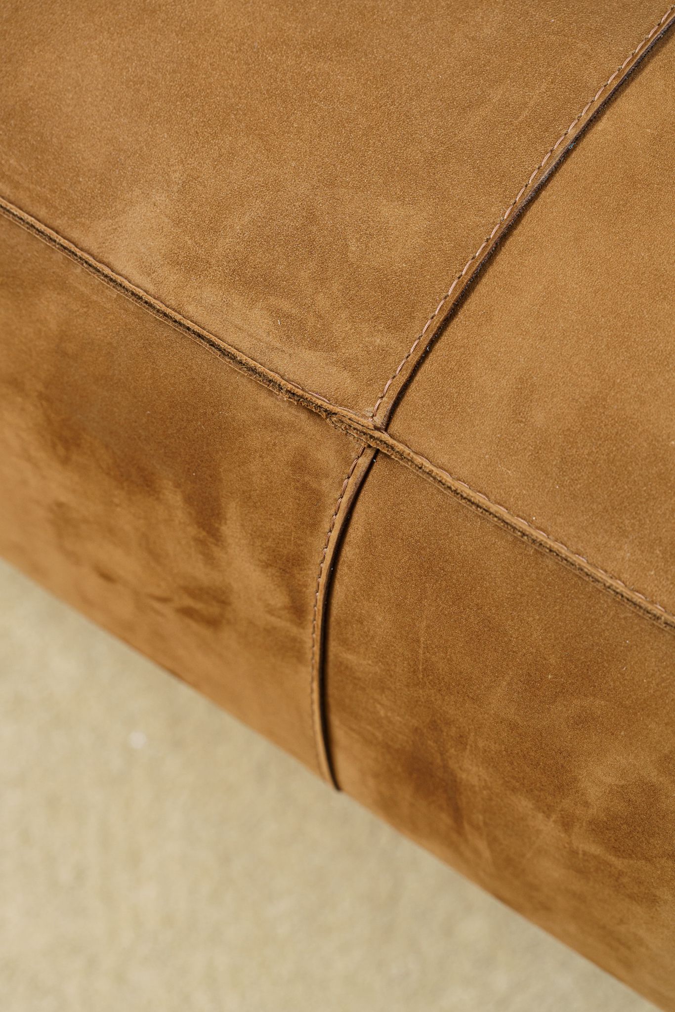 Baxter Банкетка Freud Kashmir Cognac от Baxter — в интерьере
