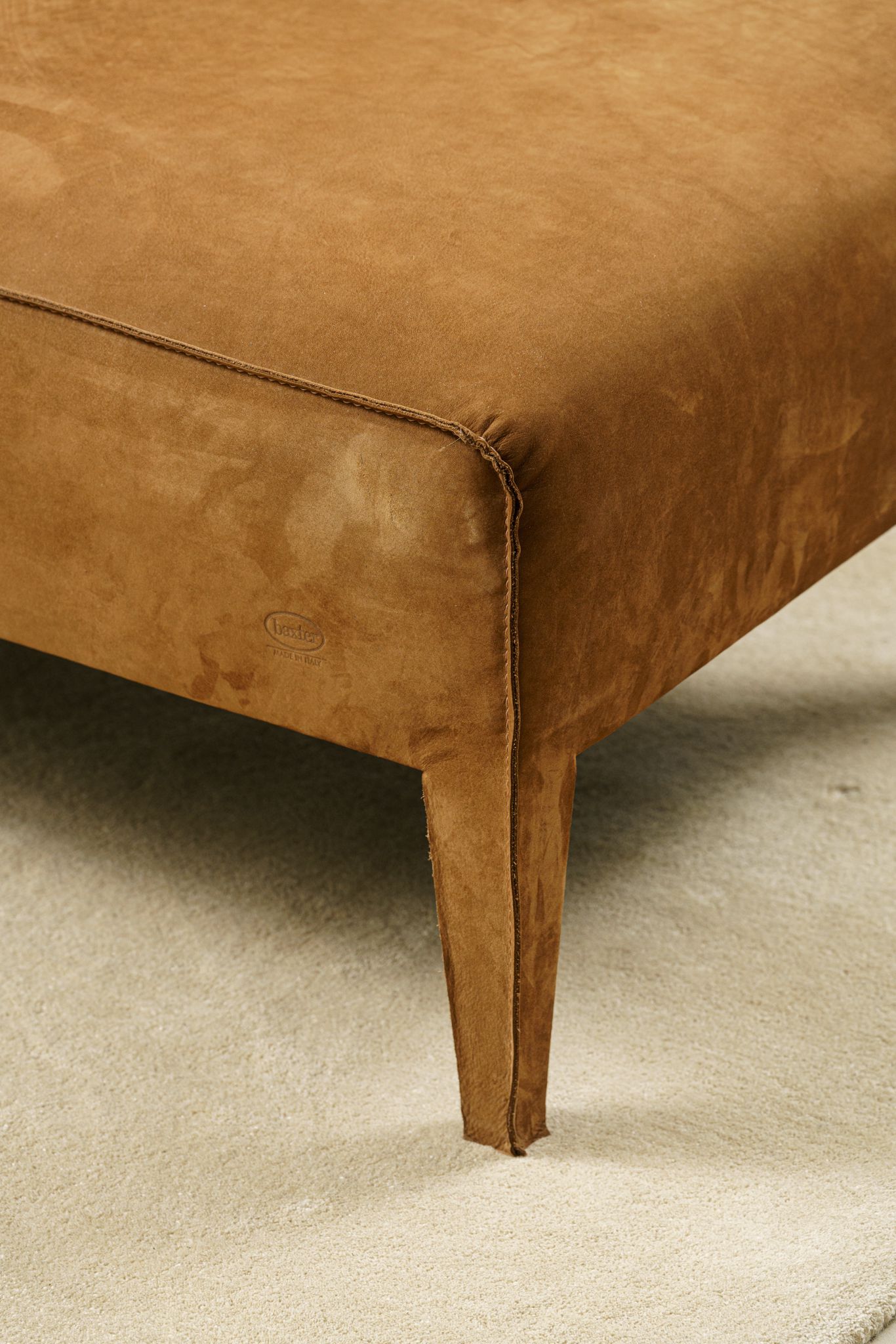 Baxter Банкетка Freud Kashmir Cognac от Baxter — в интерьере