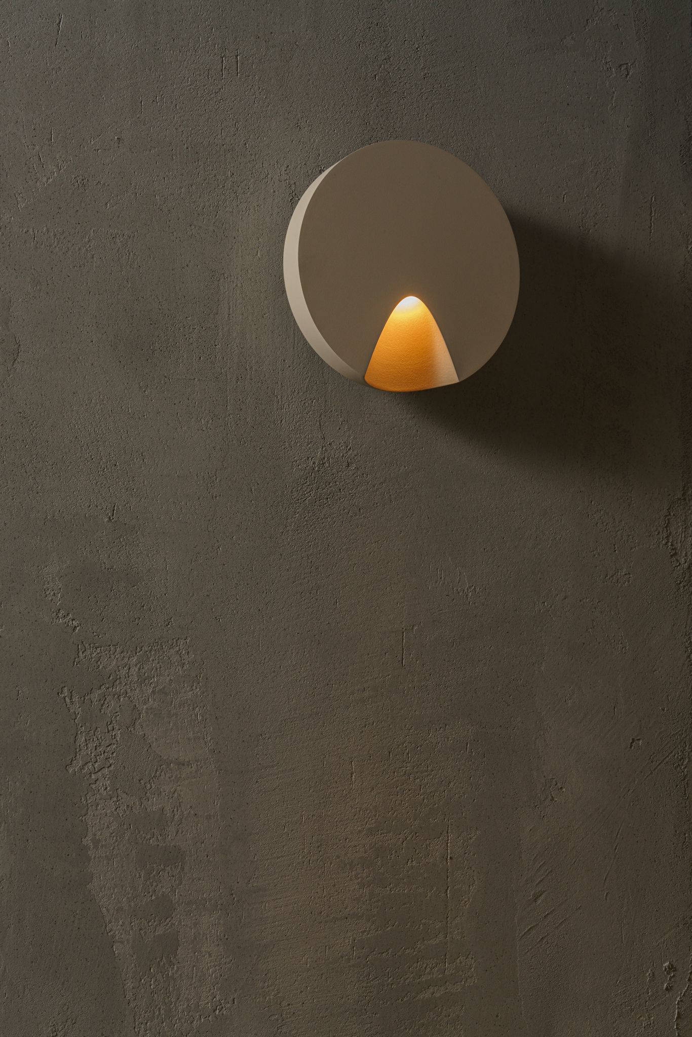 Vibia Бра Dots 4662 Brown от Vibia — в интерьере