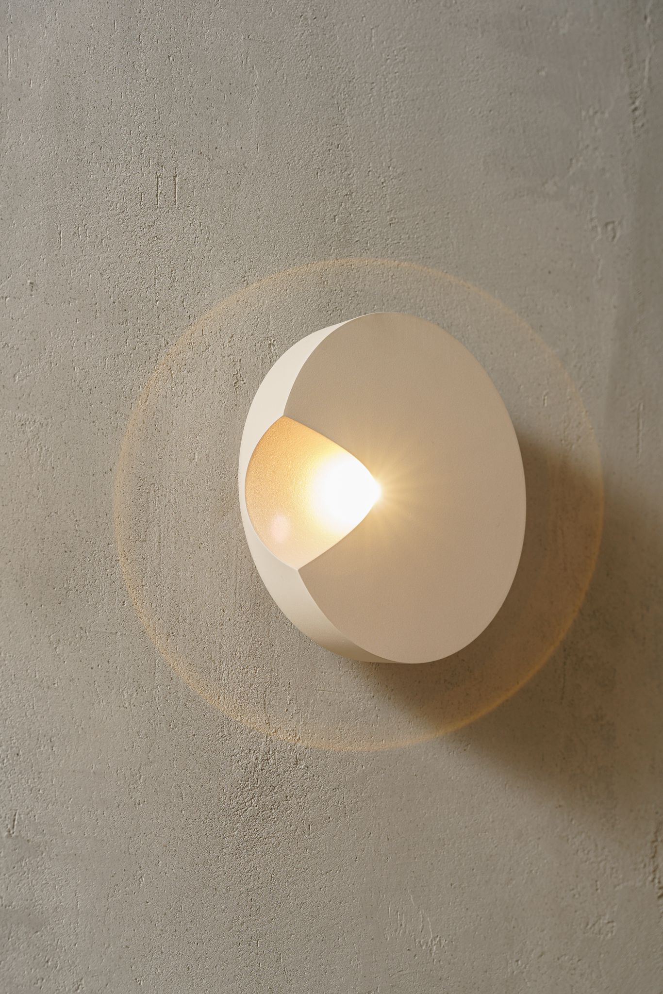 Vibia Бра Dots 4662 Brown от Vibia — в интерьере