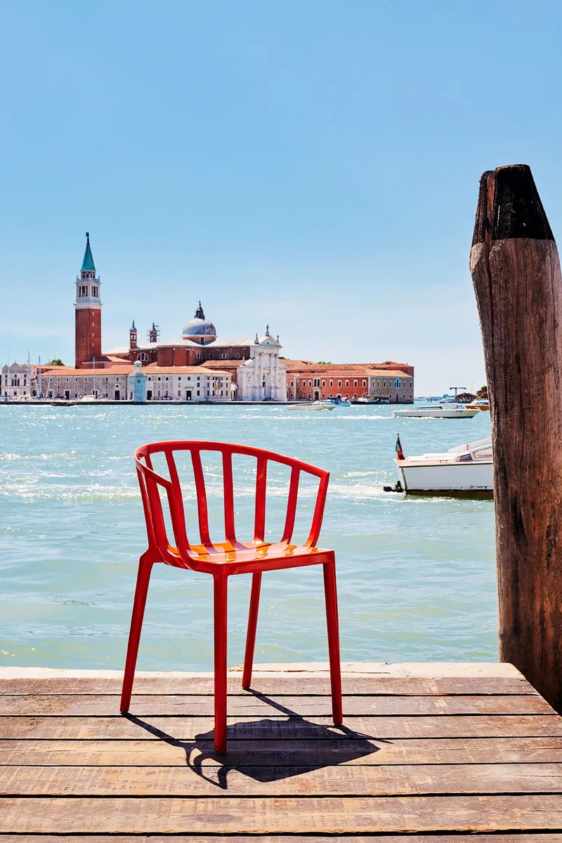 Kartell Стул Venice Mat от Kartell — в интерьере