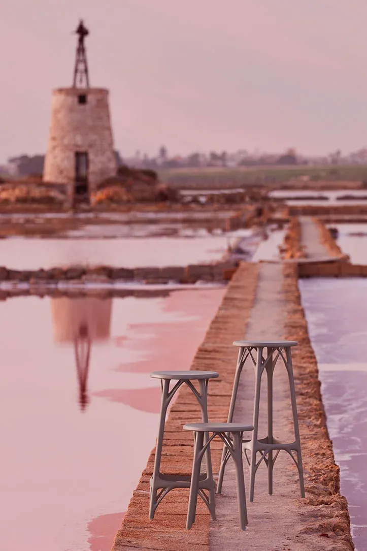 Kartell Табурет A.I. Stool от Kartell — в интерьере