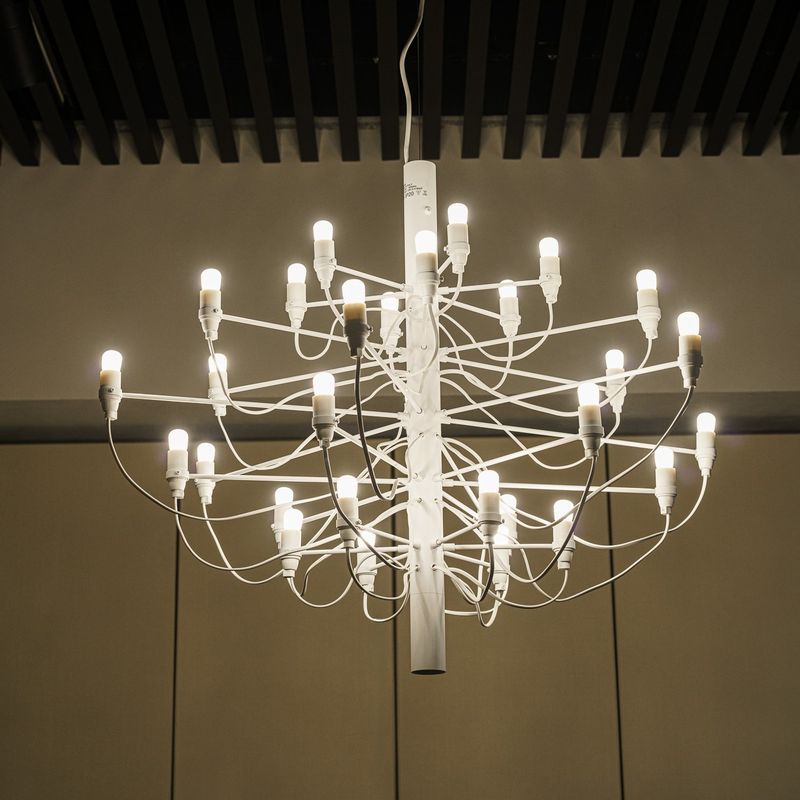 Flos Люстра 2097/30 white A1401009 от Flos — в интерьере