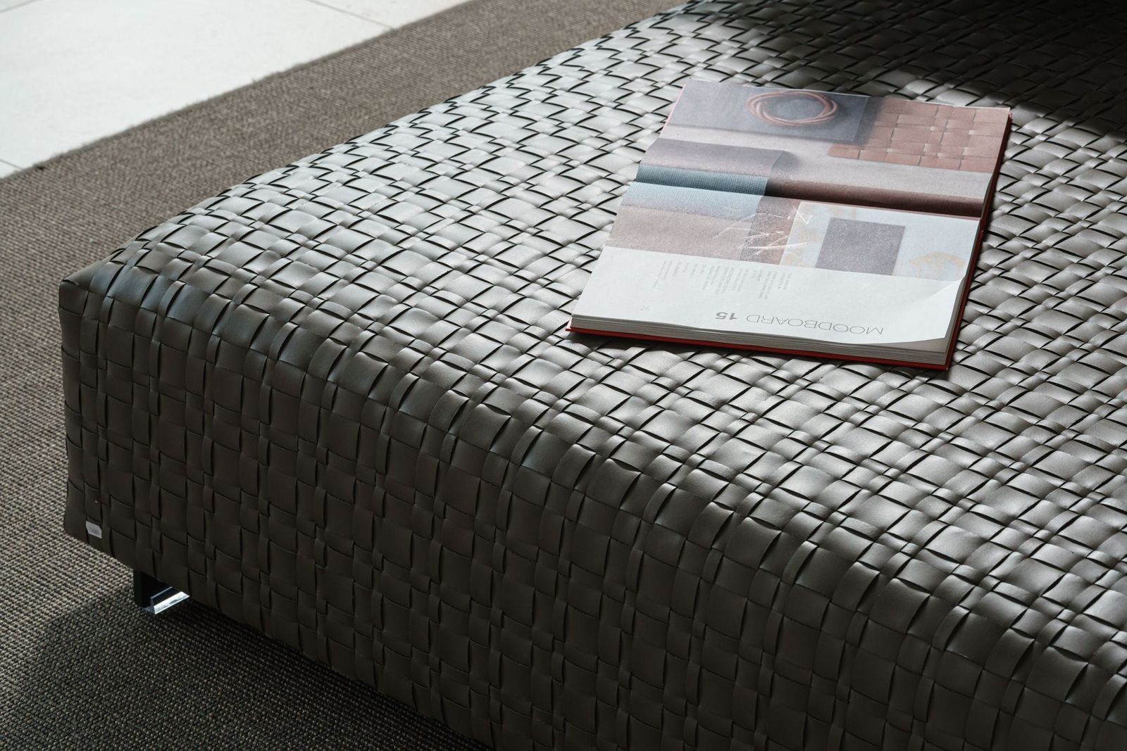 Flexform Пуф Bangkok Olive 120 от Flexform — в интерьере